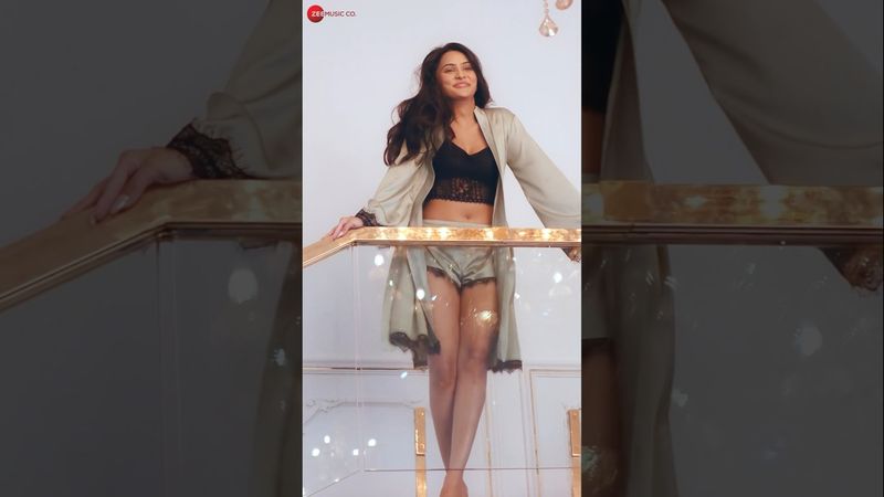 #AajaoNa #Rishabh #Sanchi #SakshiHolkar #Raees #ZainSam #VikkiNagar #ZeeMusicOriginals #Shorts