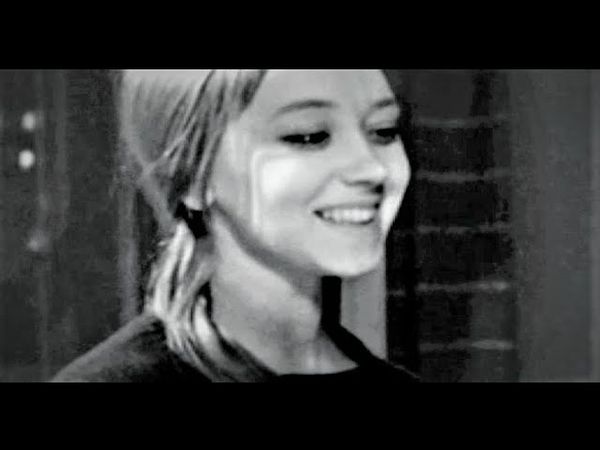 "Королева красоты" - Муслим Магомаев. Муз. А. Бабаджаняна, Сл. А. Горохова.