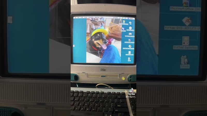 Bondi Blue Imac G3 Connecting To Internet