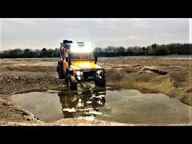 RC Car Traxxas TRX4 Defender(Orange) Sand Trail Adventure 2