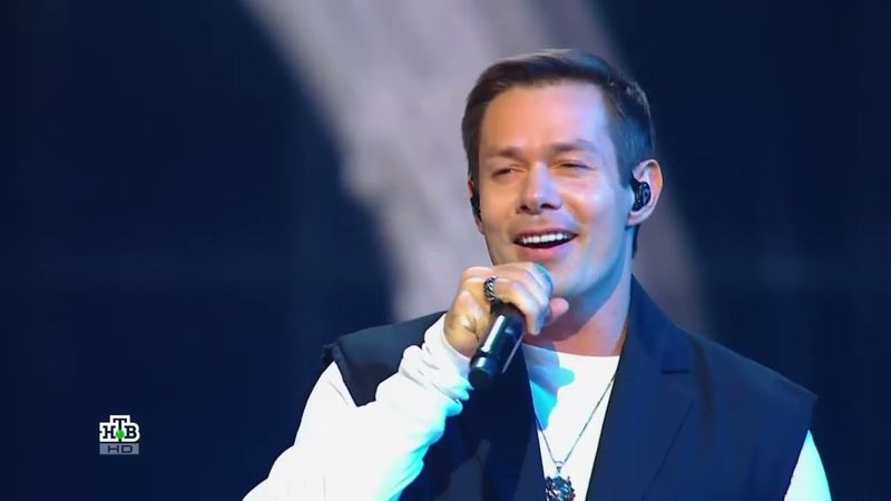 Стас Пьеха - Ты все еще ждешь (Белые ночи Санкт-Петербурга 2024)