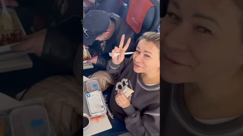 ИРИШКА ЧИКИ ПИКИ И БЕЗУМНЫЙ ПАША ЖЕЛАЮТ ВСЕМ ХОРОШО ПИТАТЬСЯ!