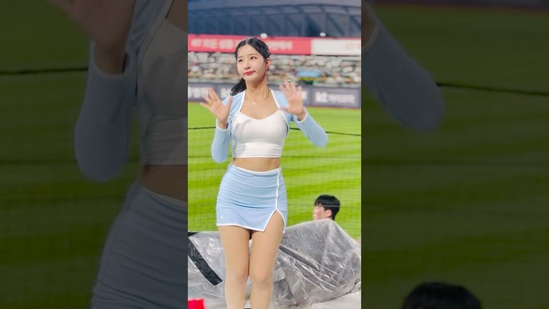 찌나뇽 권동진 등장송 #김진아 #김진아치어리더#ktwiz #kt위즈 #kt위즈치어리더