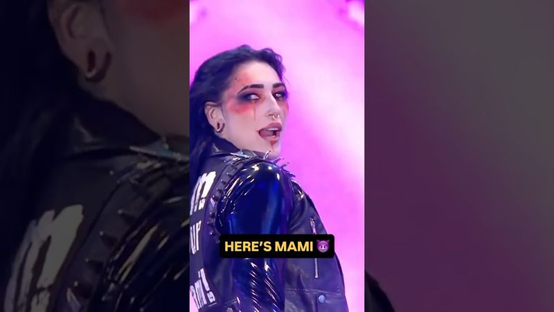 Rhea Ripley è arrivata ed è pronta ad affrontare Raquel Rodriguez 👊 #WWENOC