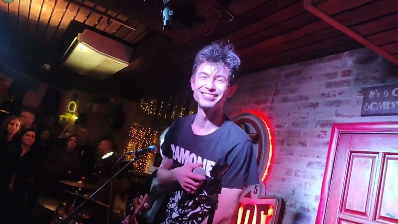 "Пьеро ли Шут?" - "Кузьма и барин" (кавер на "Король и Шут", Йошкар-Ола, паб "Бульдог", 23.12.2022)