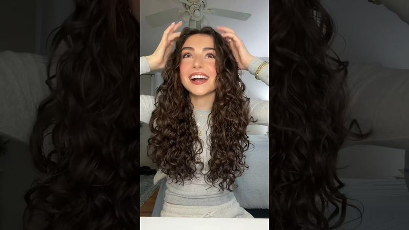 the LIFE-CHANGING routine😏🎀🩷✨   #hair #hairstyles #curlyhairroutine #curlyhair #curlyhairstyles