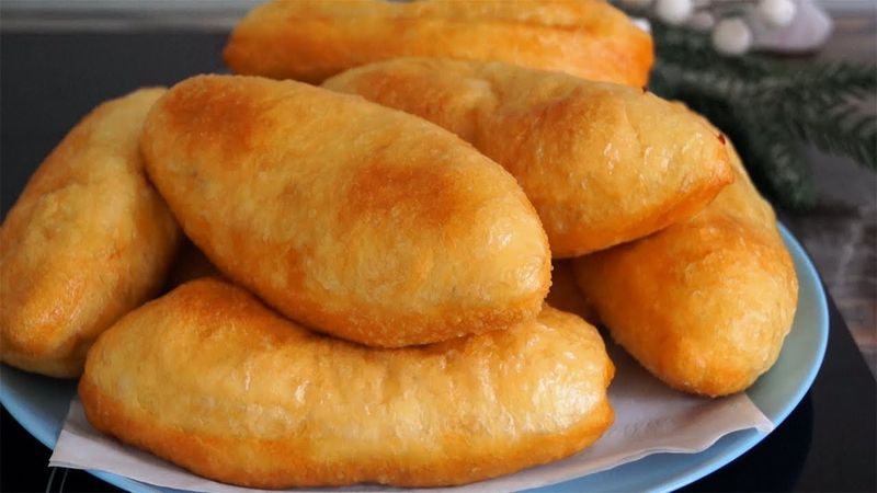 Пирожки как ПУХ без молока и яиц! Пирожки Супербыстрого приготовления. Тесто готовится за 5 минут