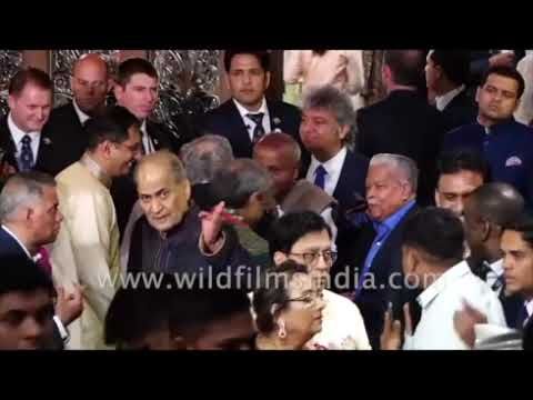 ईशा अंबानी की शादी में रतन टाटा और देवेगौड़ा, जावेद अख्तर भी नजर आए