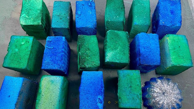 Green and Blue Unsifted Reformed Blocks Crunchy Soft Satisfying Gymchalk Crush Video