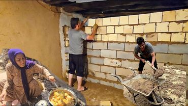 An Iranian Rural Family Renovates Their Old Mud House Using Traditional Techniques