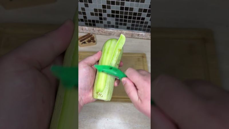 Если не знаете что делать с кабачками) Смотреть со звуком