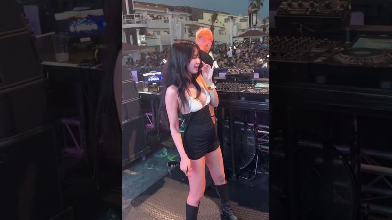 that primadonna spice up your life Jennie with Diplo in Ibiza  #jennie #jenniekim #jennierubyjane