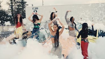 ‘BEAUTIFUL CHAOS’ Concept Photoshoot Behind The Scenes | KATSEYE