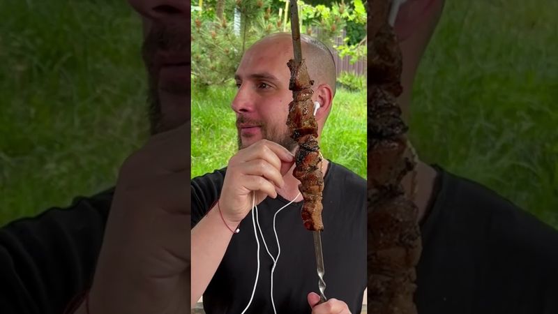 Каха слушает еду 2