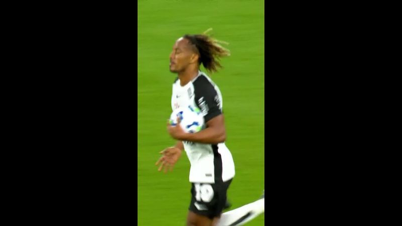 Carrillo empata para o Corinthians contra o Fortaleza