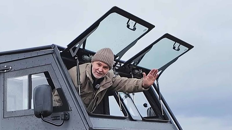 Самый нужный автомобиль в России – это автомобиль, которому не нужны дороги!