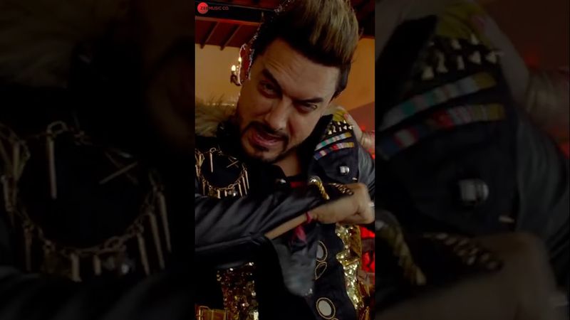#SexyBaliye #SecretSuperstar #AamirKhan #ZairaWasim #AmitTrivedi #MikaSingh #Kausar #Shorts