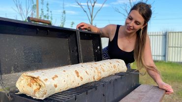 Köy Kızı Dev Tavuk Şavarma Pişiriyor l Döner Kebabı Tarifi