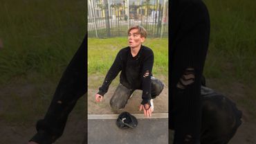 СТАЛ ПОПРОШАЙКОЙ #shorts