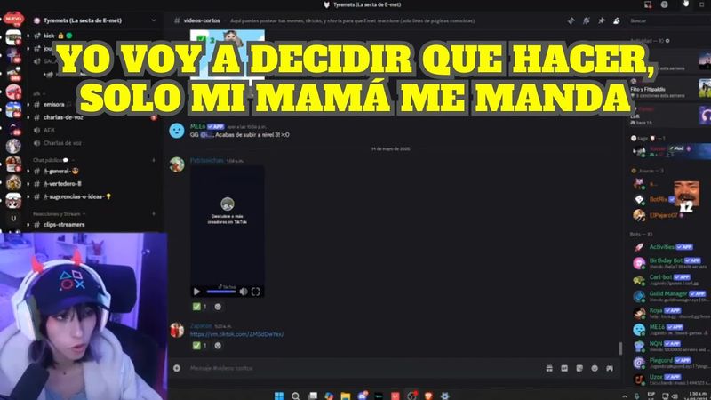 EMETSUKI SE CANSA DE QUE EL CHAT LE DIGA QUE HACER