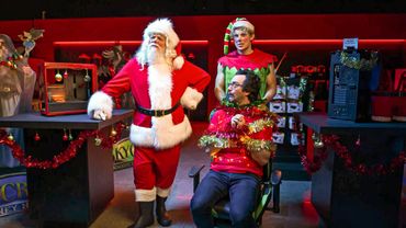 Оказывается, что Санта - ПСИХОПАТ