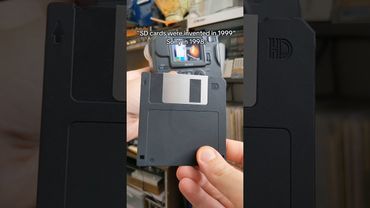 the animation is so cute  #sony #mavica #retrotech #digicam #floppy