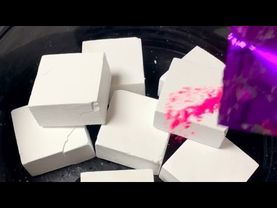 Fresh Chalk with Heavy Pink Pigment Powder