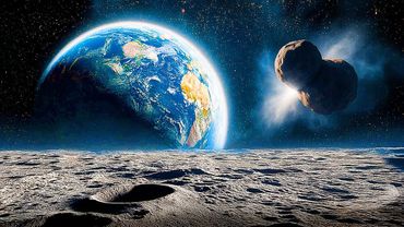 Странный космический гость появился рядом с Землей (он слишком близко!)