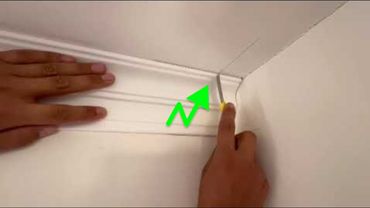 Как резать углы на потолочном плинтусе