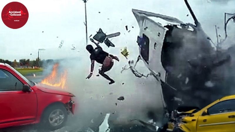 70 Crazy Moments Car Crashes of Idiots In Cars Got Instant Karma That'll Freak You Out