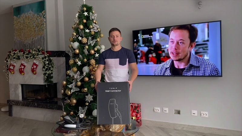 Різниця між Mobile Connector Gen 1 і Wall Connector 3