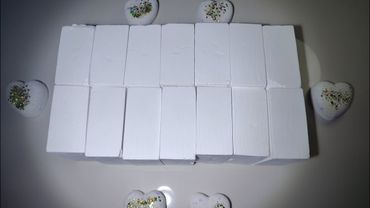 Chalk falling into water丨The chalk in the gym fell into the water丨落水纯白粉笔asmr