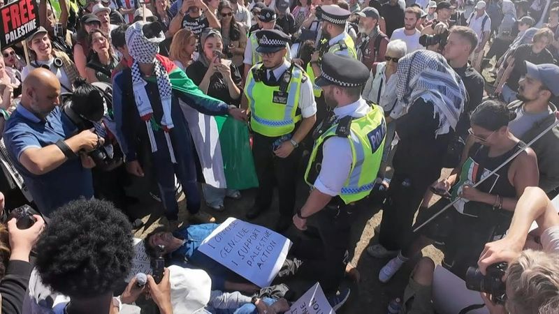 Hundreds arrested in London for supporting banned pro-Palestine group | AFP