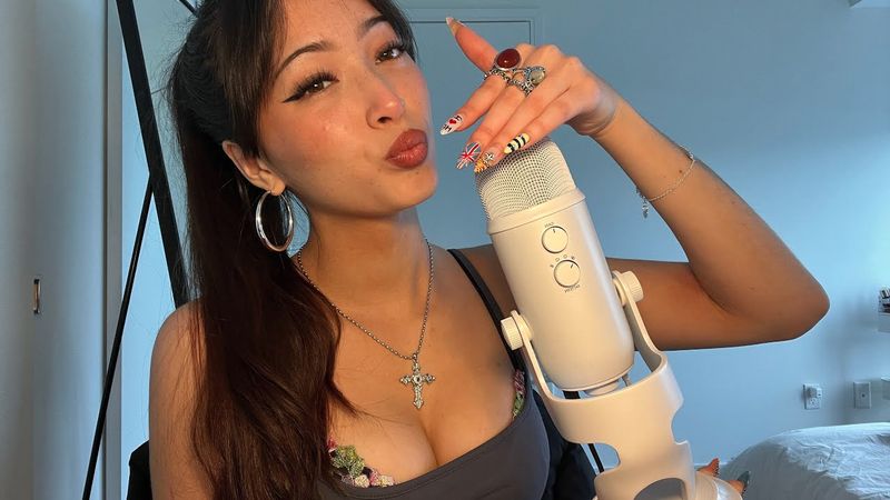 ASMR Testing my NEW BlueYeti Mic🧸🤍