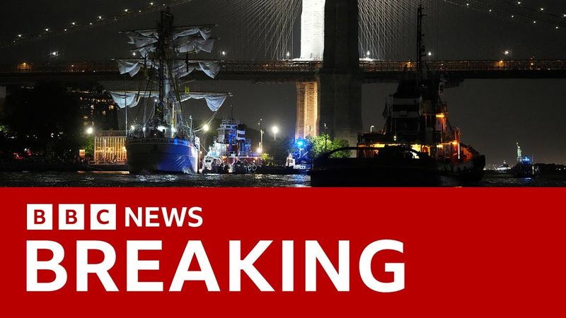 Mexican Navy ship hits Brooklyn Bridge in New York City | BBC News