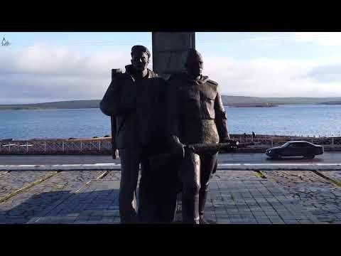 «Защитникам Заполярья» и «Павшие ради живых»