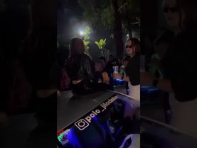 girls on car roof 004