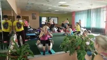 ПРЕСС И ПОПА с фитболом