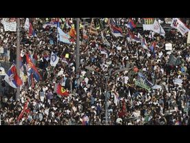 Student-led protesters in Belgrade call for snap elections in Serbia