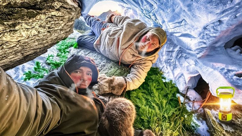 KAR ALTINDA NASIL HAYATTA KALINACAK. KÖTÜ HAVA KOŞULLARINDAN KORUNMAK İÇİN Sığınak