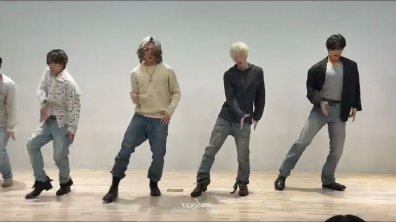 'TRUE HEART' JUSTB mirror dance