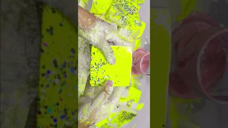 C3 Fresh Blocks #crushingtime #oddlysatisfying #relax #sandmentcrushing #crunchycrumbles #satisfying