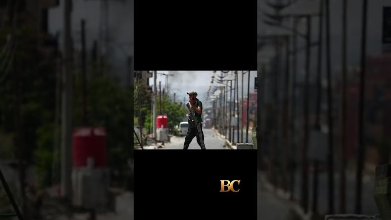 Fresh clashes break out in Syria as the interim government struggles to ease tensions