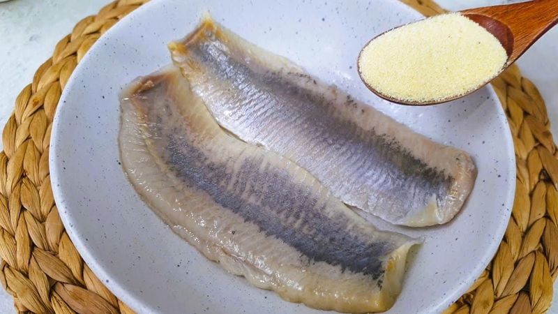 I take herring and add semolina! It's tastier than red caviar! I didn't believe it was possible!