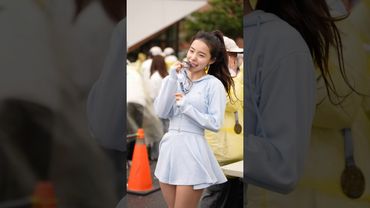 多慧餓到吃獎牌 被多慧咬過的這塊應該價值連城吧🤣@lee_dahye #李多慧 #이다혜 #cheerleader #shorts