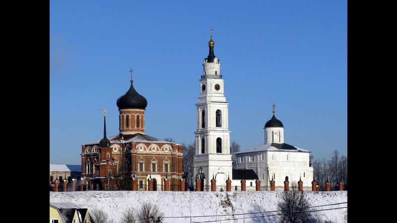 ВОЛОКОЛАМСК-(МЕСТА БОЕВОЙ СЛАВЫ, ВОЛОКОЛАМСКИЙ КРЕМЛЬ И ПОДЪЕМ НА КОЛОКОЛЬНЮ, ВИД СВЕРХУ).