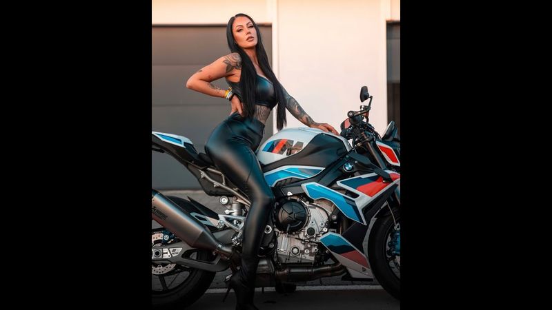 A Luxurious Leather Affair | The Visual Impact Of Leather Leggings | Shiny Baddie Looks