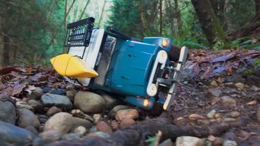 Scale Toyota Land Cruiser Fj40 RC on a forest run - FT. LMRCC friends