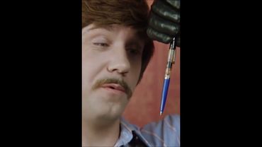 "Граждане! Храните деньги в Сберегательной кассе!" Иван Васильевич меняет профессию