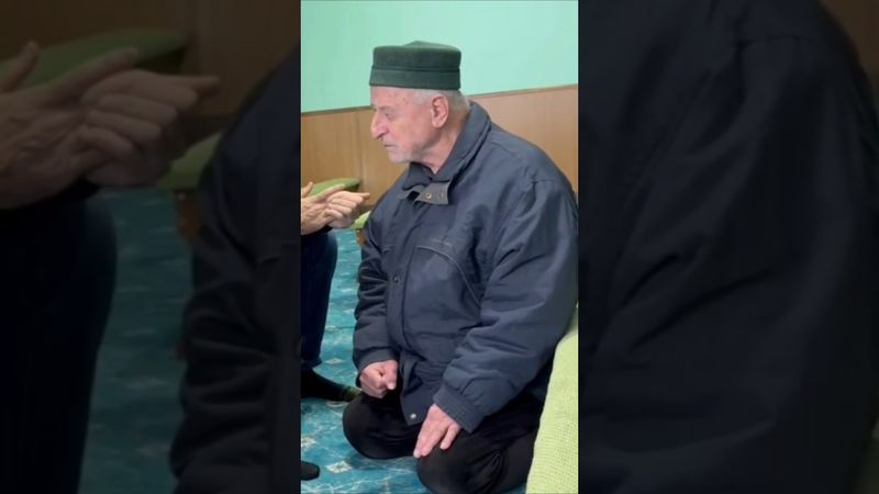 Встал бы на колени перед отцом #nasihatrus #напоминание #абдулжалилафанди #отец